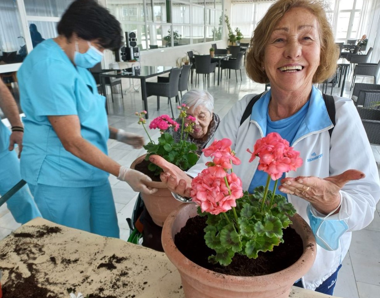 La primavera ha llegado a Urbanización de Mayores