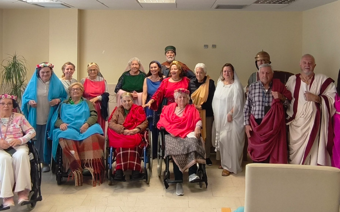 La asociación recreacionista Ara Concordiae visita la residencia Rosalba de Mérida
